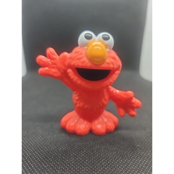 Elmo Sesame Street Workshop 2013 Figurine Action Figure Cake Topper - Picture 1 of 5